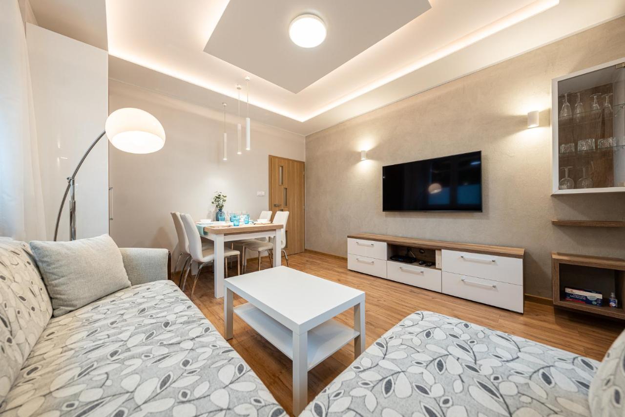 Apartment Bluebird Katowice Near Spodek Mck & City Center Ngoại thất bức ảnh