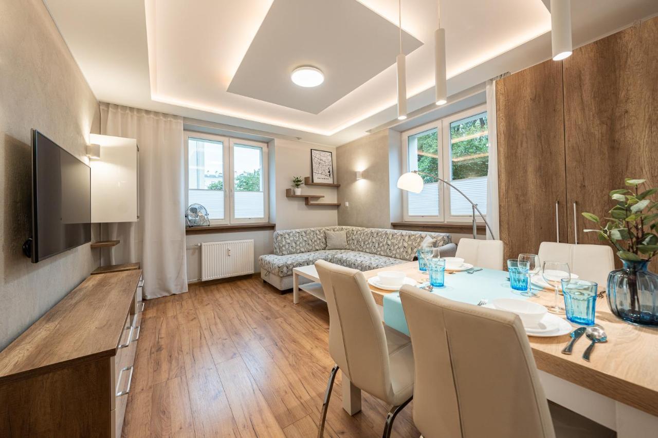 Apartment Bluebird Katowice Near Spodek Mck & City Center Ngoại thất bức ảnh